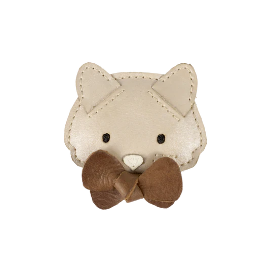 Ceesie Clip | Cat | Powder Metallic Nubuck