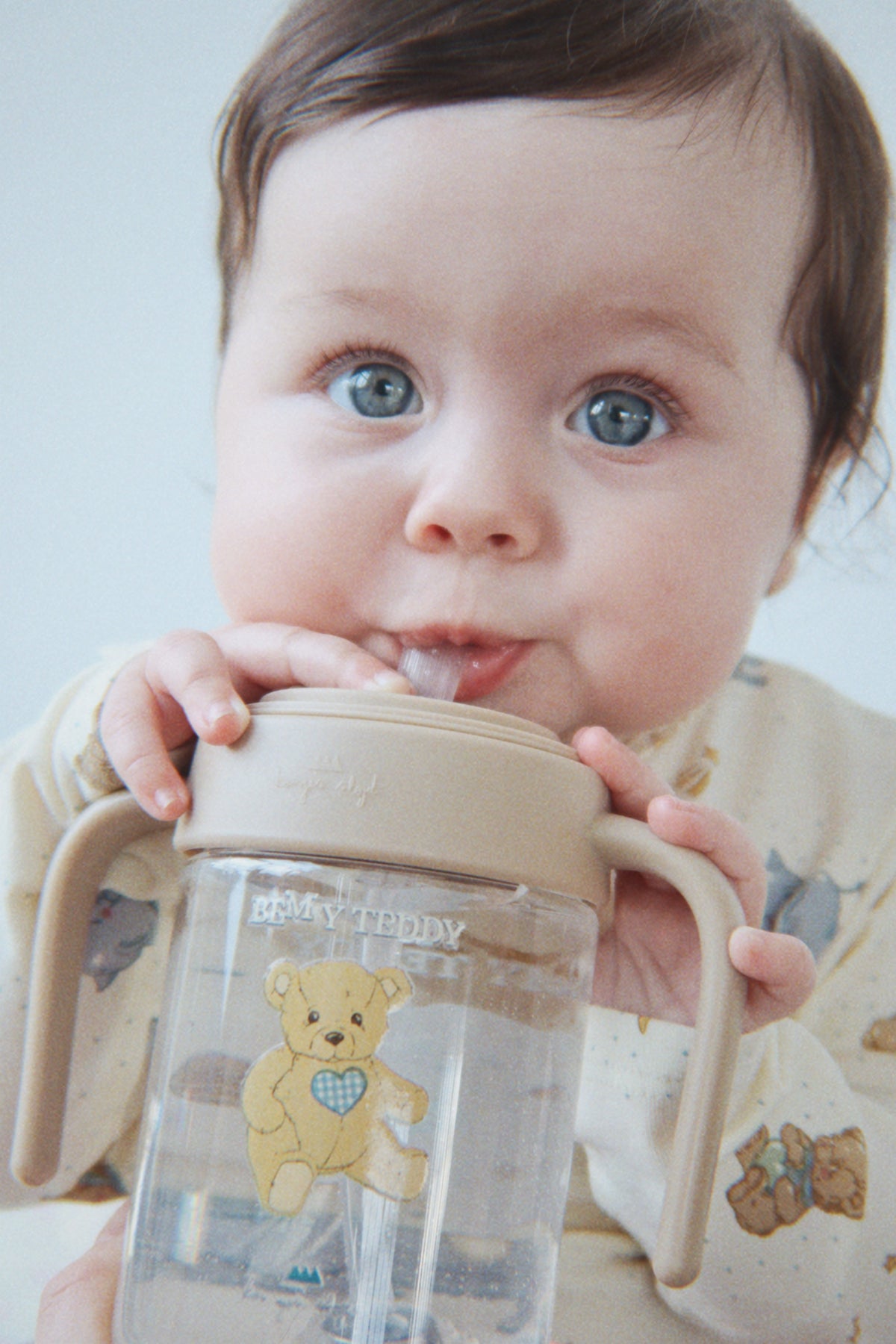 BABY BOTTLE WITH HANDLE/Teddy