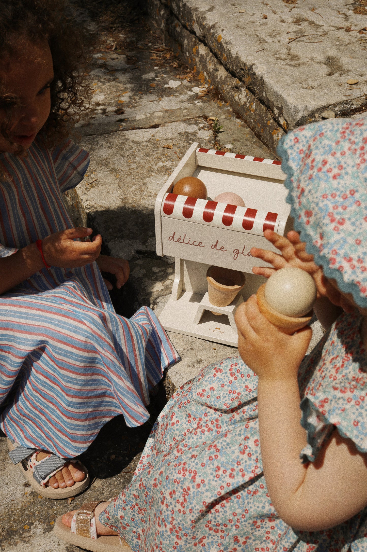 WOODEN ICE CREAM MAKER